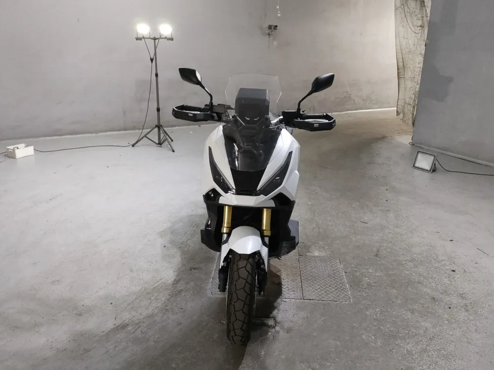 Honda X-ADV750 2025, белый, фото 3