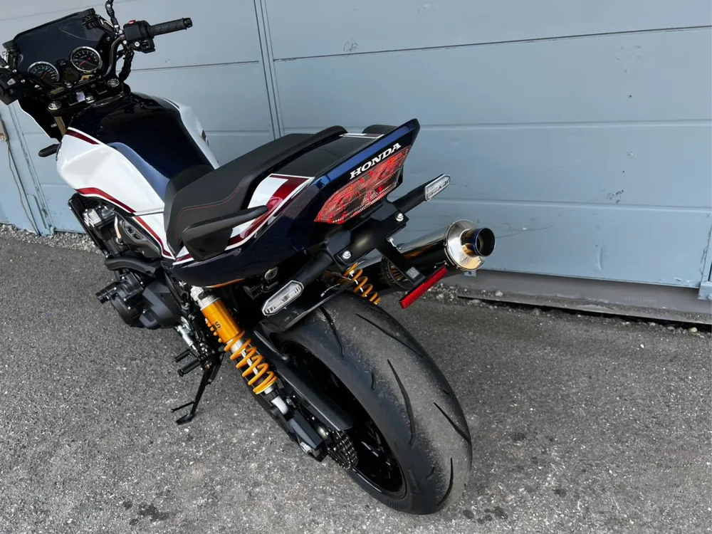 Honda CB1300 2024, white / blue, фото 16