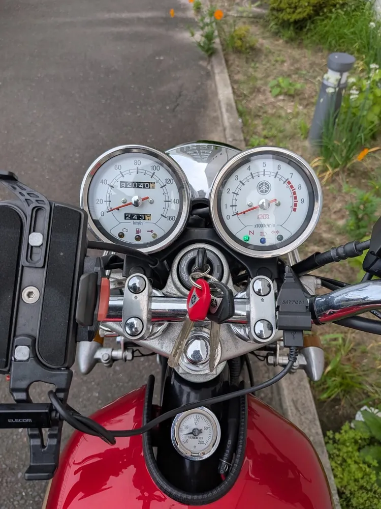 Yamaha SR400 2010, фото 6