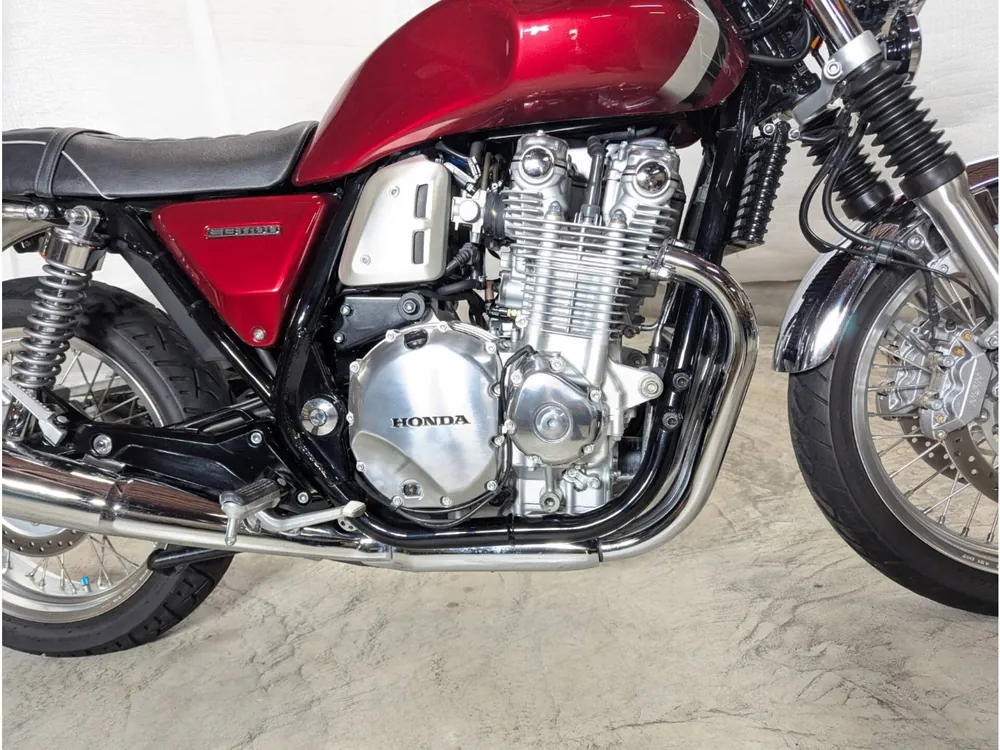 Honda CB1100F 2022, красный, фото 5