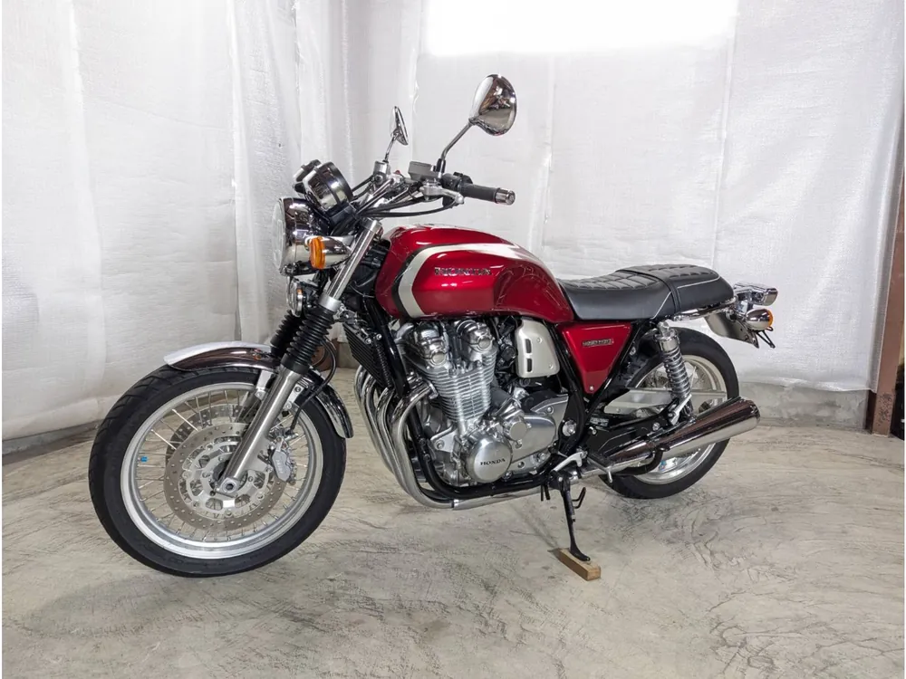 Honda CB1100F 2022, красный, фото 7