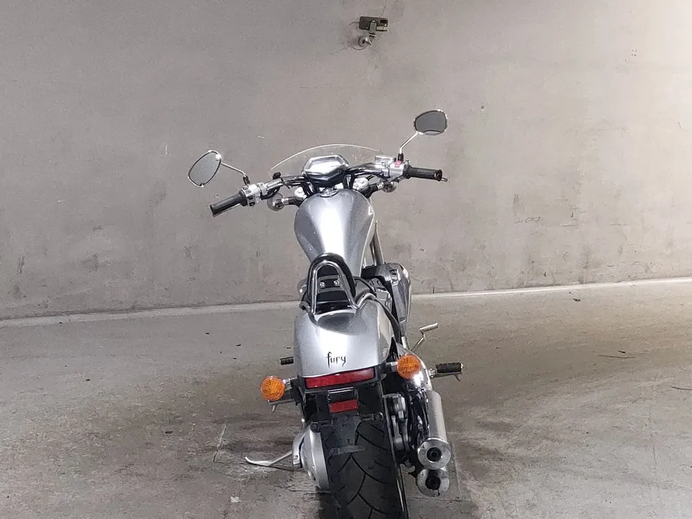 Honda VT1300CX 2012, серебристый, фото 4