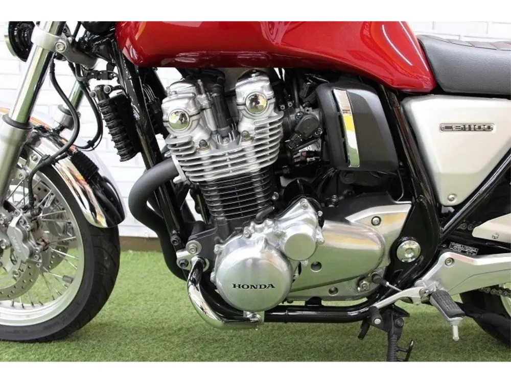 Honda CB1100F 2017, серебристый, красный, фото 8