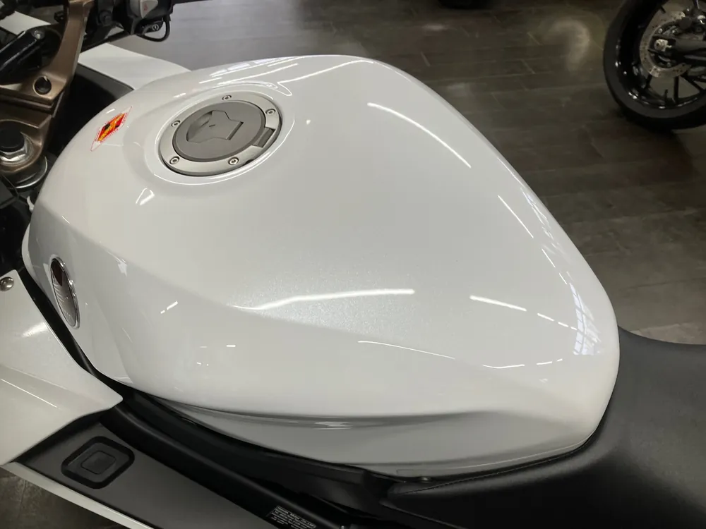 Honda VFR800F 2017, белый, фото 5
