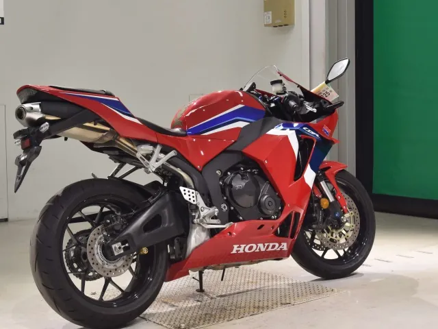 Honda CBR600RR 2020, white | red | blue, фото 5