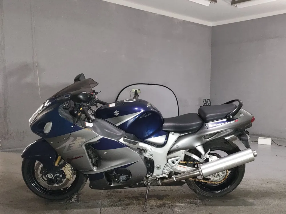 Suzuki GSX1300R 2006, серый, фото 2
