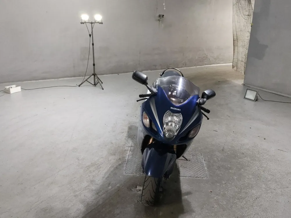 Suzuki GSX1300R 2006, серый, фото 3