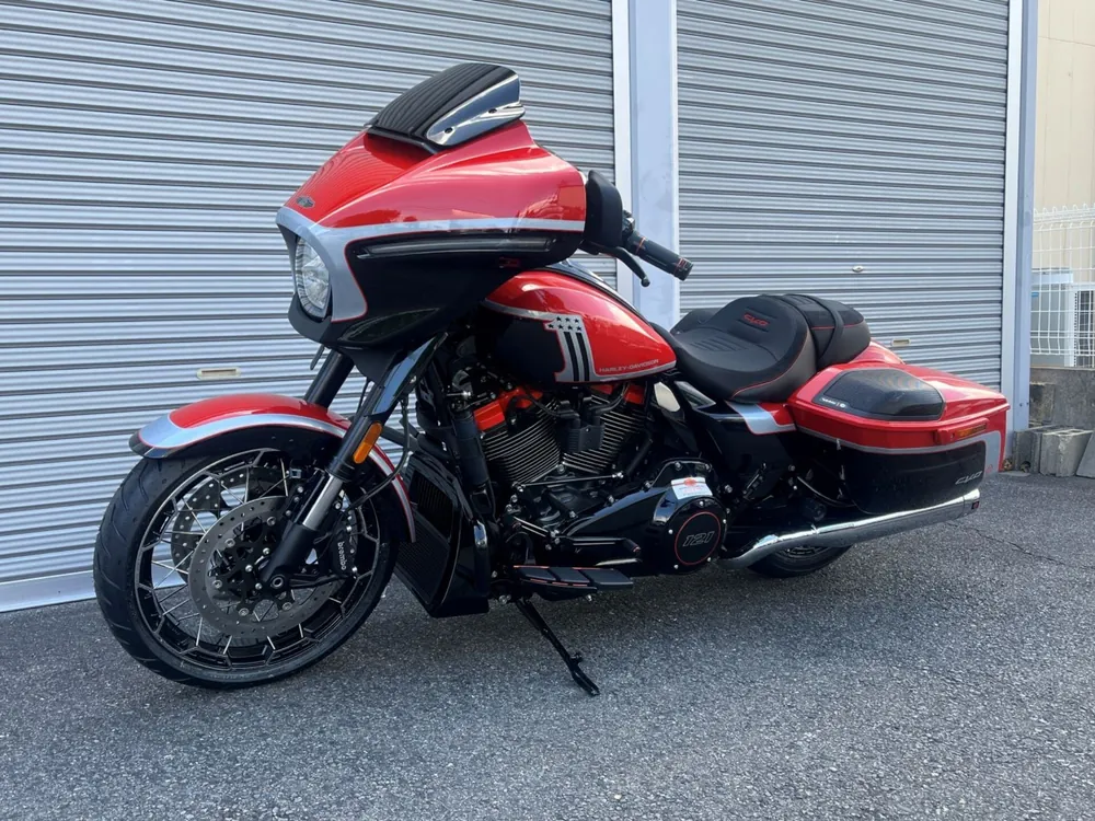 Harley-Davidson FLHXSE CVO 2026, black / orange, фото 8