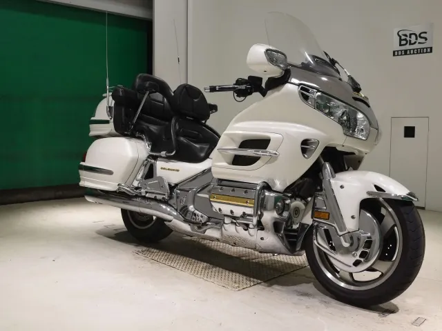 Honda GL1800 2004, белый, фото 3