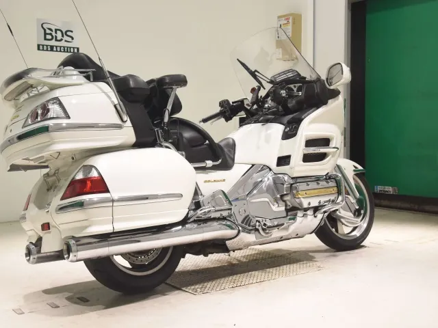 Honda GL1800 2004, белый, фото 5