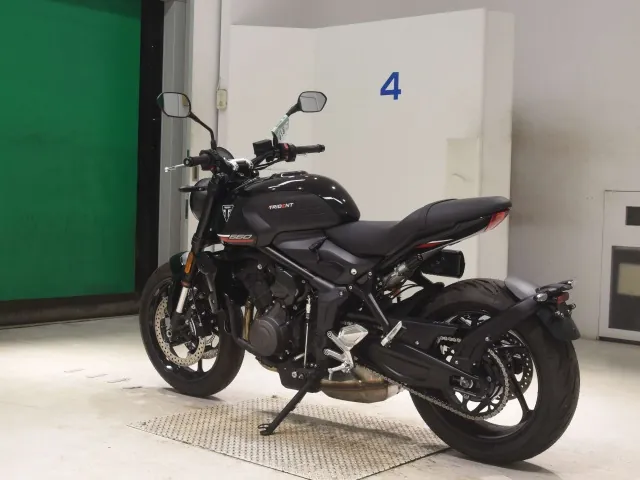 Triumph Trident 660 2025, чёрный, фото 6