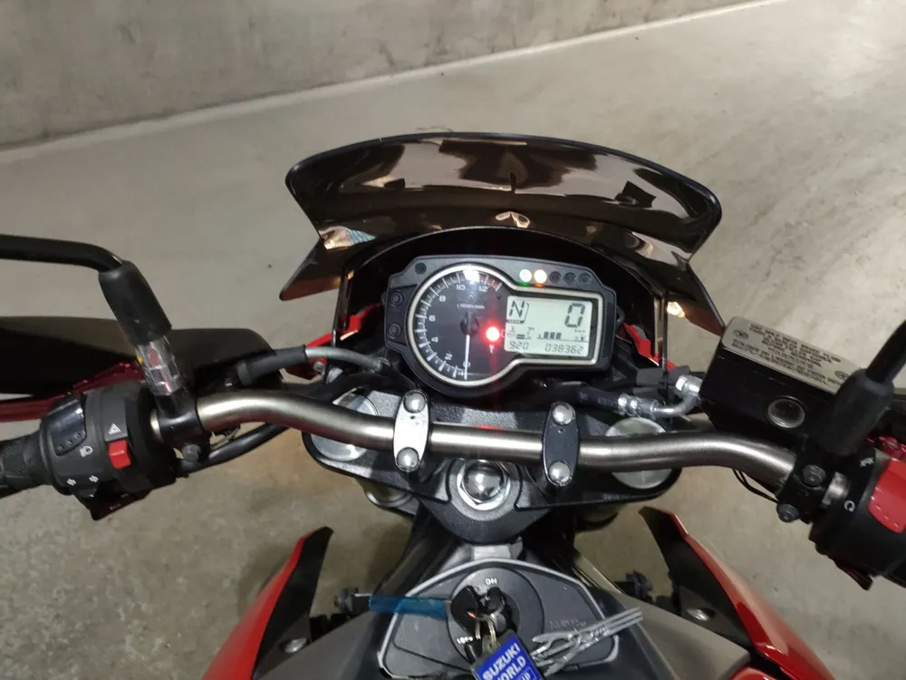 Suzuki GSR750 2016, white / red, фото 5