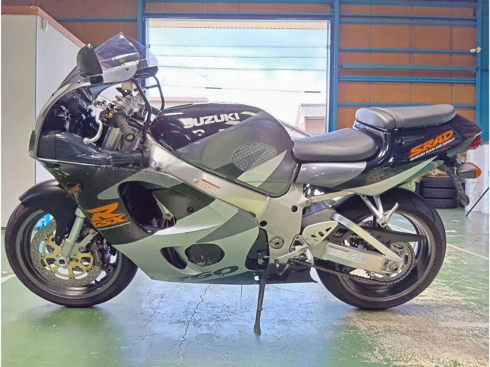 Suzuki GSX-R750 1998, black/gray, фото 2