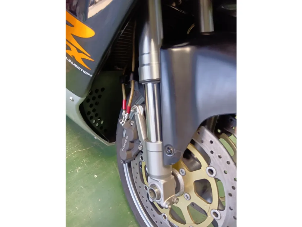 Suzuki GSX-R750 1998, black/gray, фото 6