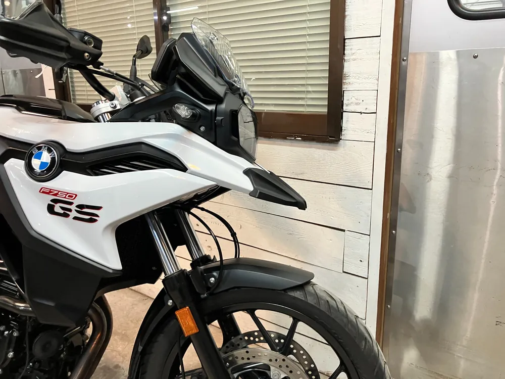 BMW F750Gs 2020, белый, фото 17