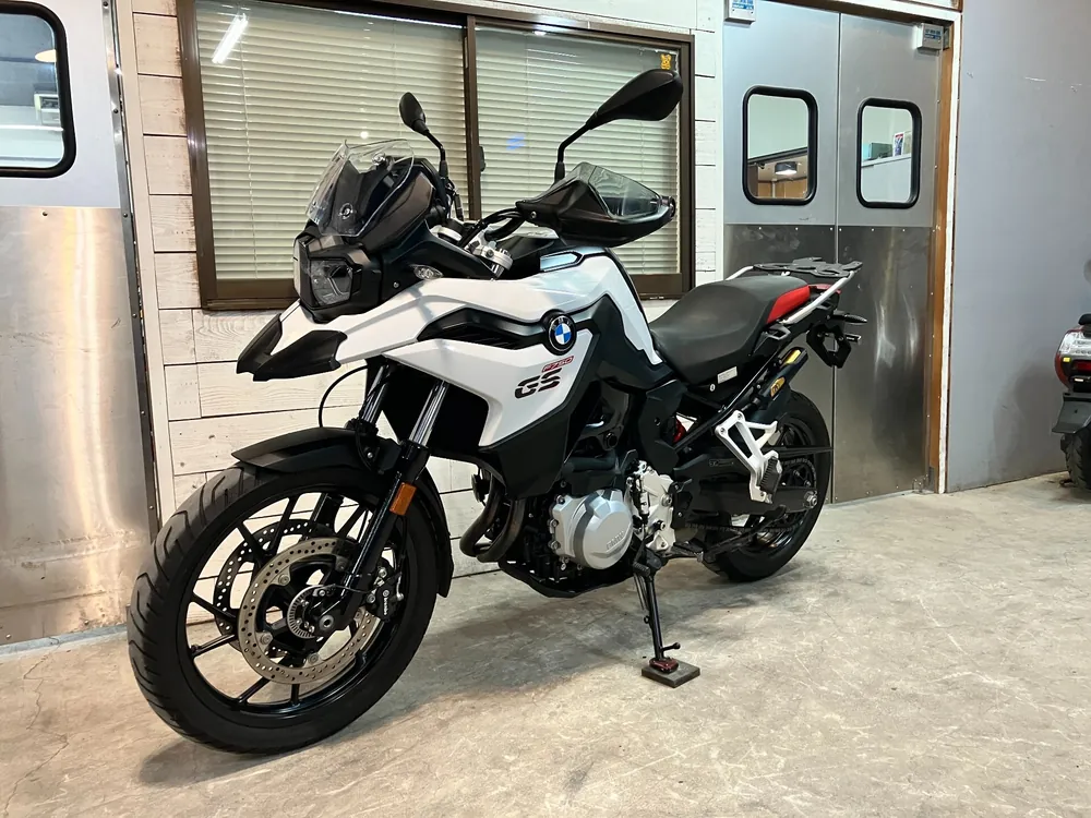 BMW F750Gs 2020, белый, фото 8