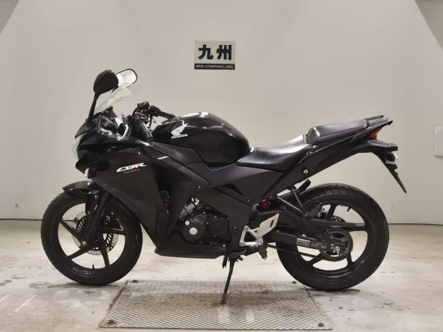 Honda CBR125R, чёрный, фото 2