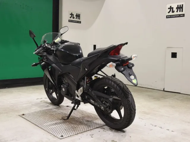 Honda CBR125R, чёрный, фото 6