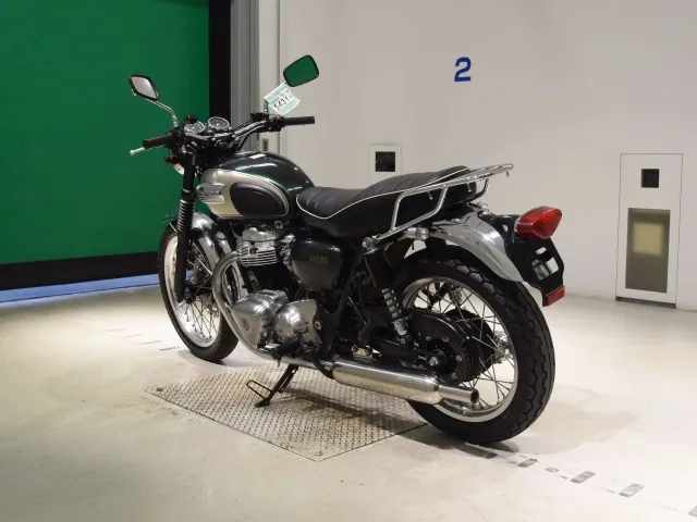 Kawasaki W650 2009, зелёный, фото 6