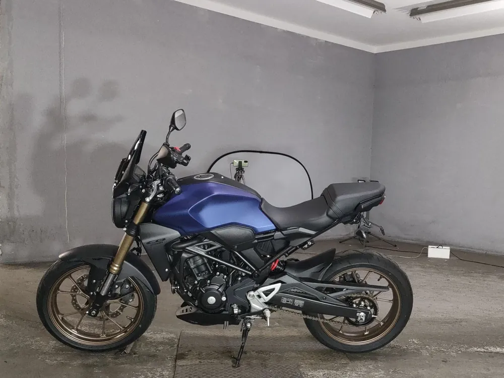 Honda CB250R MC52, black / blue, фото 2