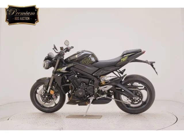 Triumph Street Triple RS 2026, чёрный, фото 2
