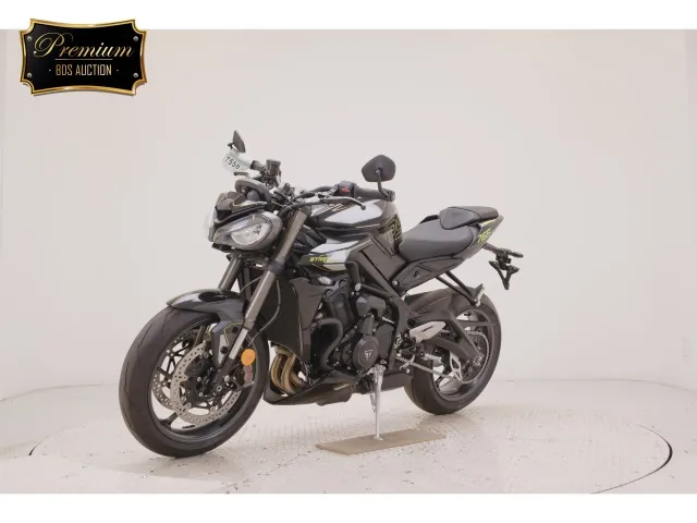 Triumph Street Triple RS 2026, чёрный, фото 4