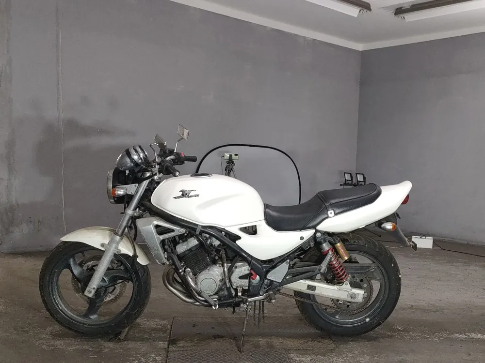 Kawasaki BALIUS-II ZR250B, белый, фото 2