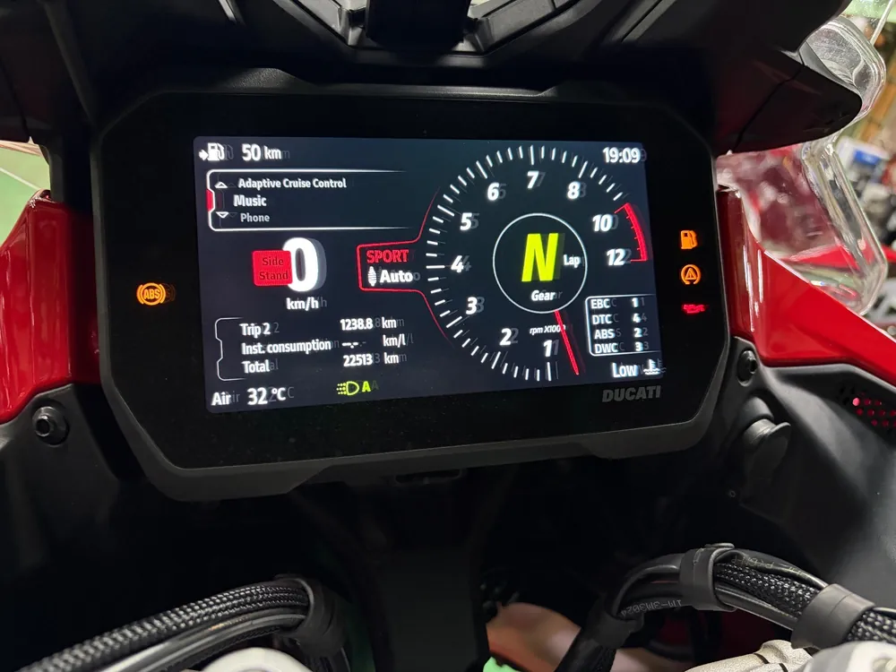 Ducati MULTI STRADA V4 RALLY 2023, красный, фото 3