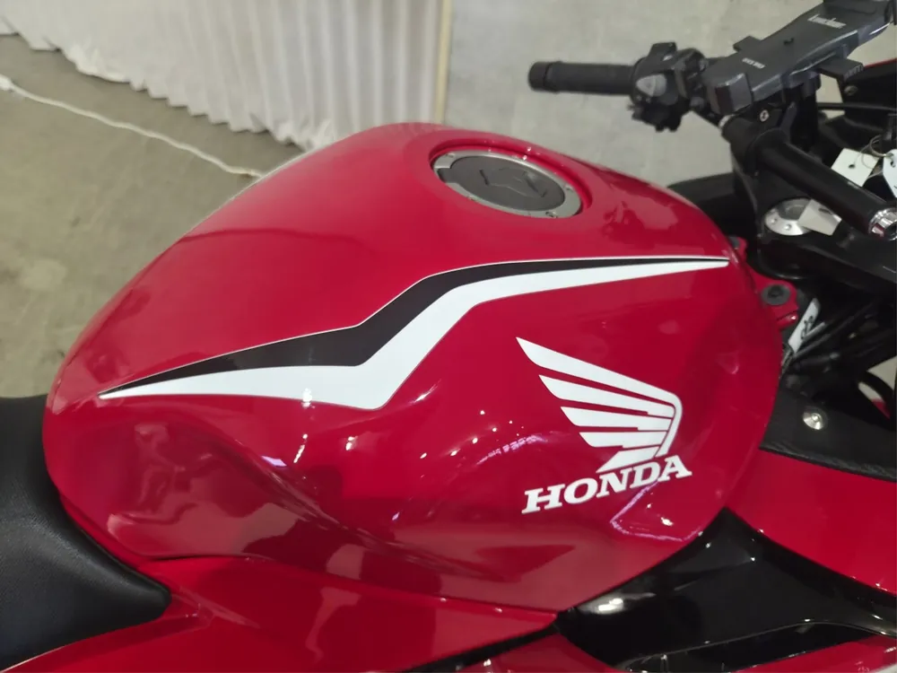 Honda CB400X 2020, red / white / black, фото 14
