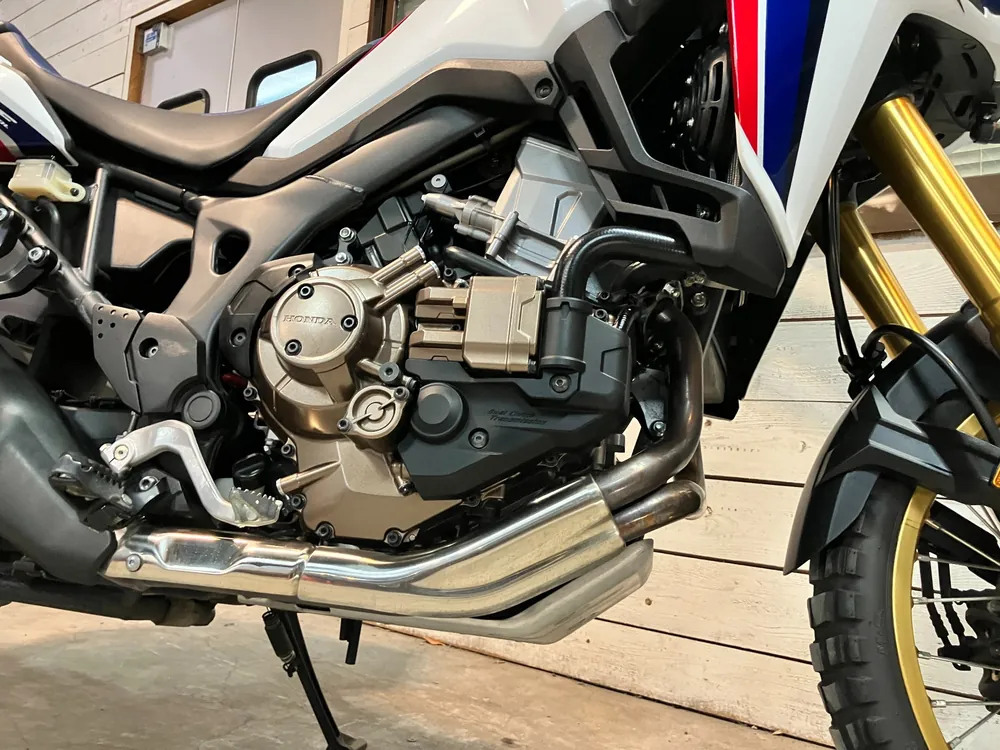 Honda Cfr1000 Africatwin 2016, tricolor color, фото 14