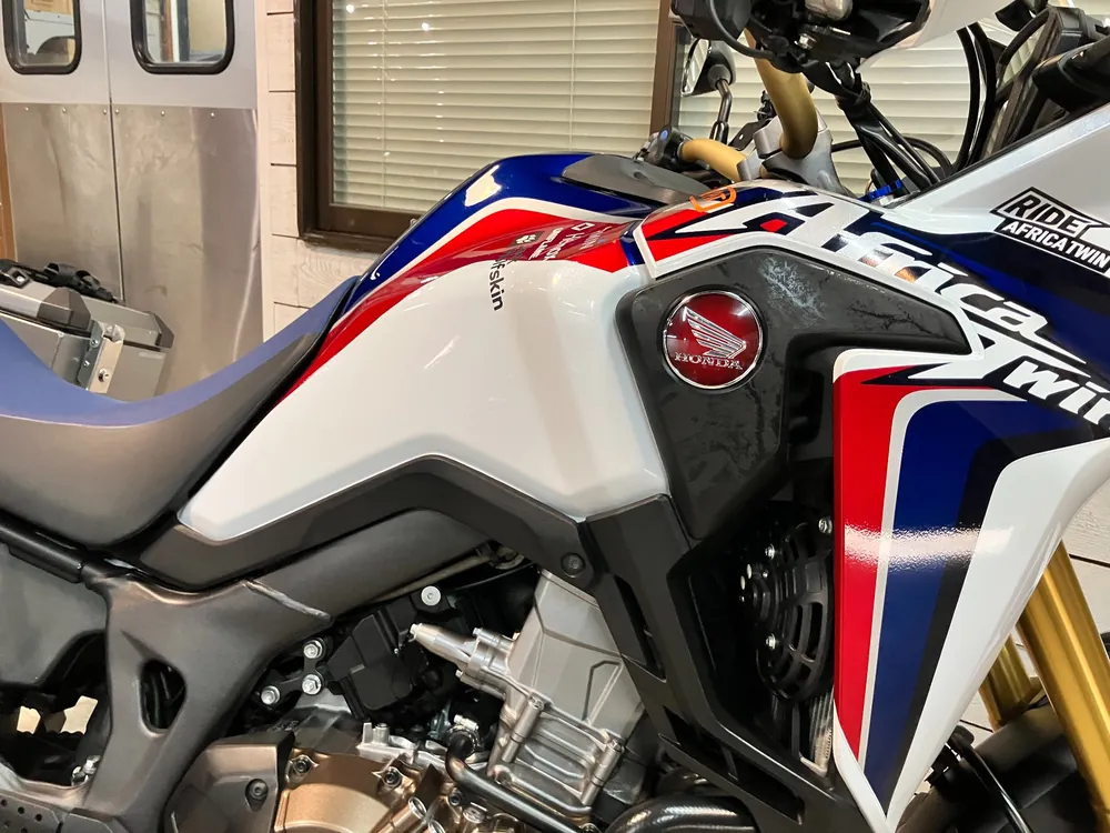 Honda Cfr1000 Africatwin 2016, tricolor color, фото 16