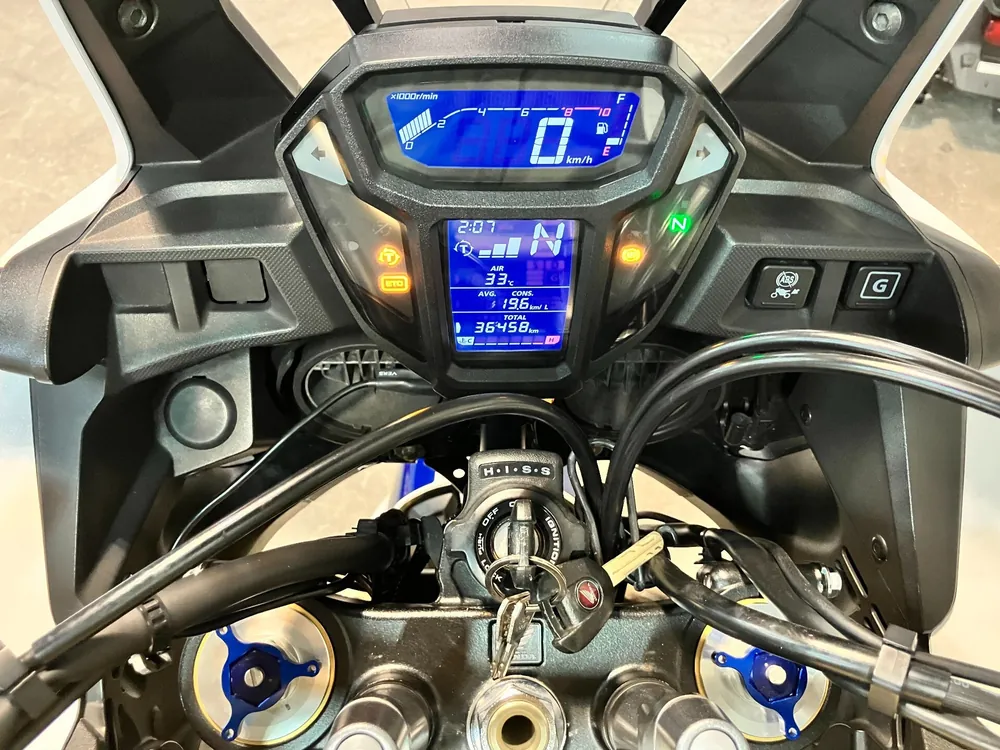 Honda Cfr1000 Africatwin 2016, tricolor color, фото 3