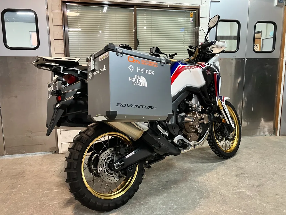 Honda Cfr1000 Africatwin 2016, tricolor color, фото 6