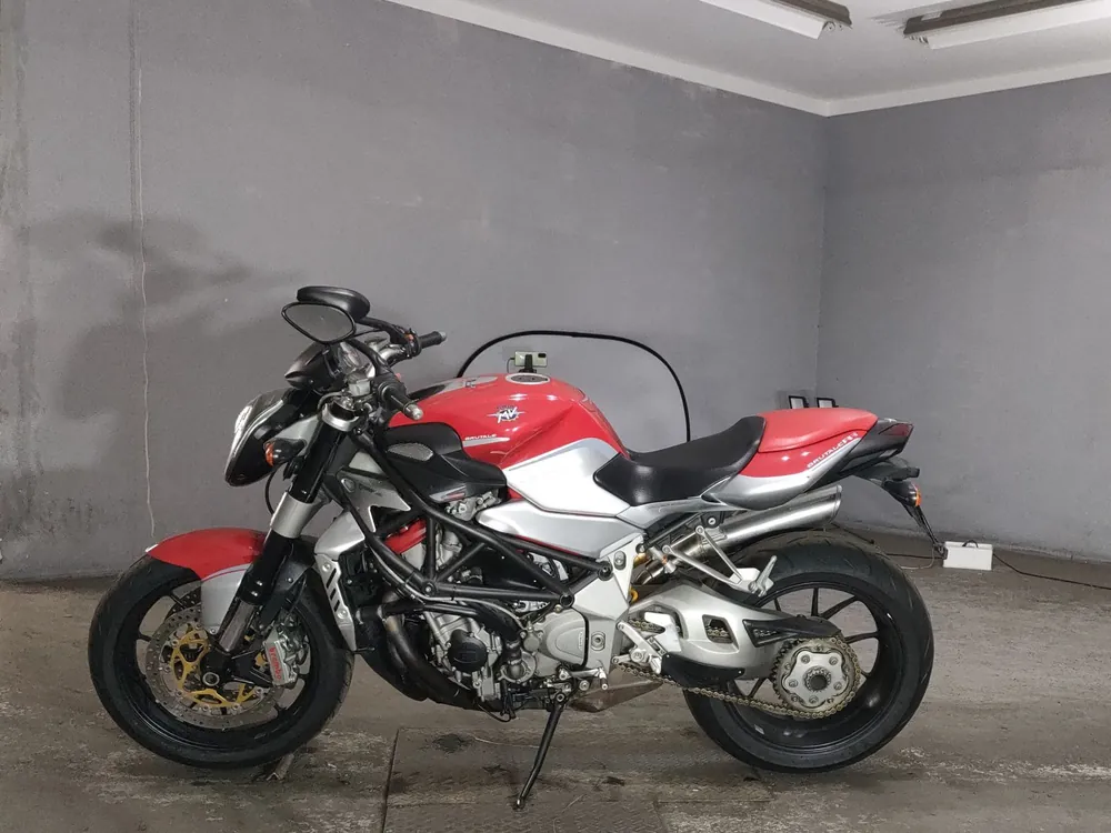 MV Agusta AGUSTA BRUTALE 1078RR 2011, silver / red, фото 2