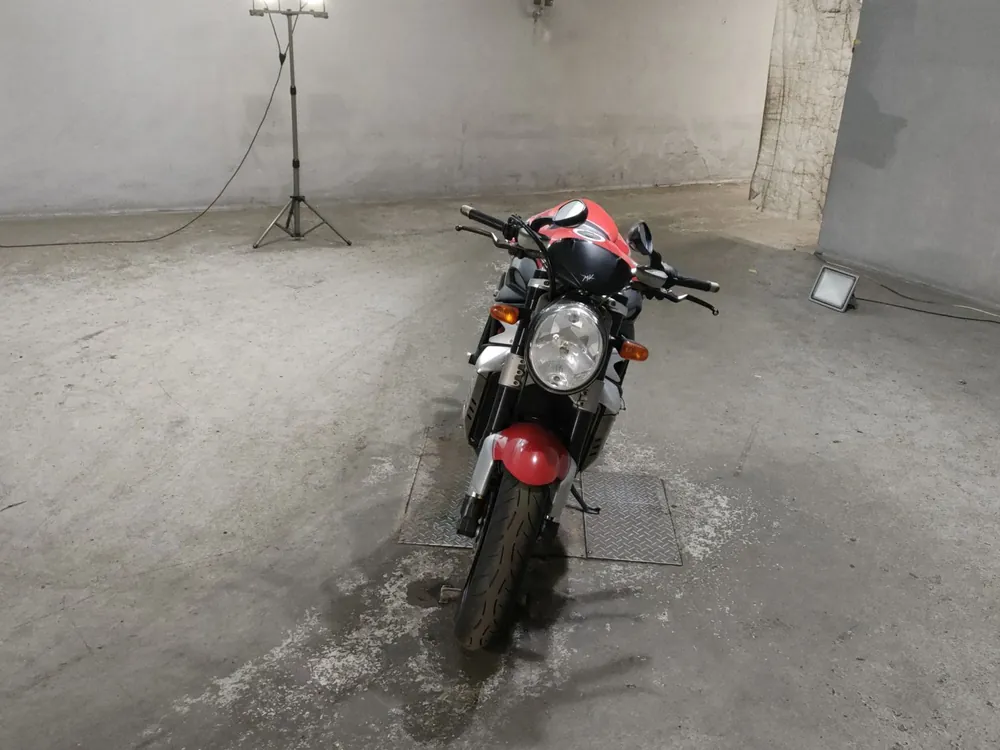 MV Agusta AGUSTA BRUTALE 1078RR 2011, silver / red, фото 3