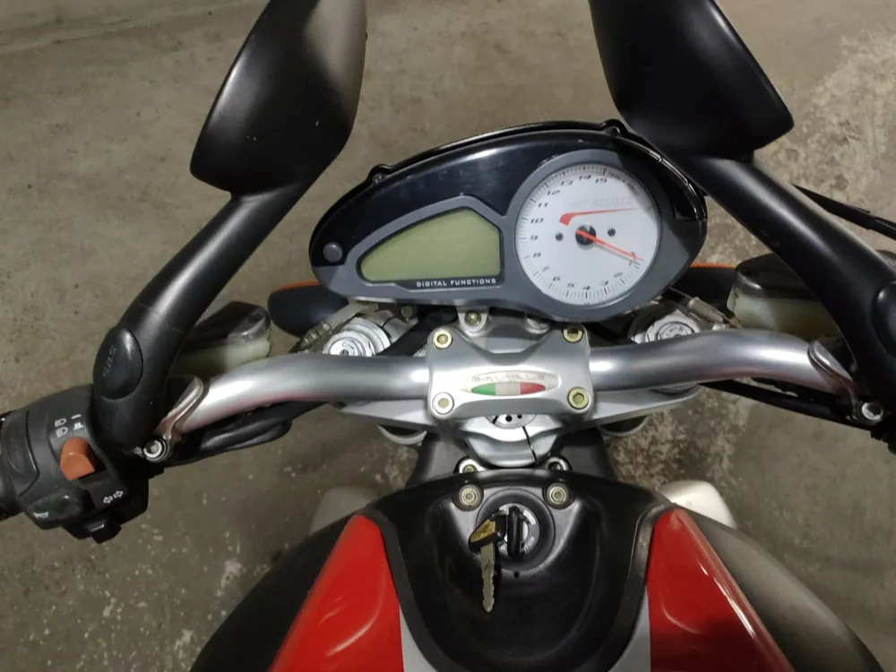 MV Agusta AGUSTA BRUTALE 1078RR 2011, silver / red, фото 5