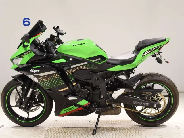 Kawasaki Ninja ZX-25R, black | green, фото 2