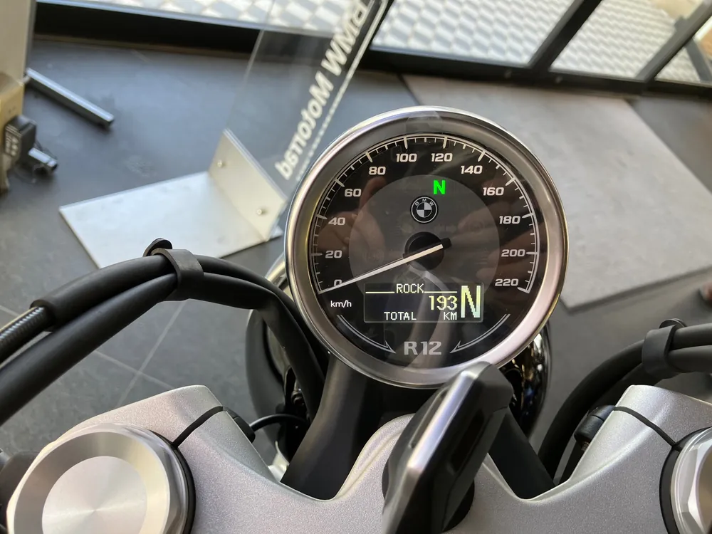 BMW R12 G|S 2026, чёрный, фото 3