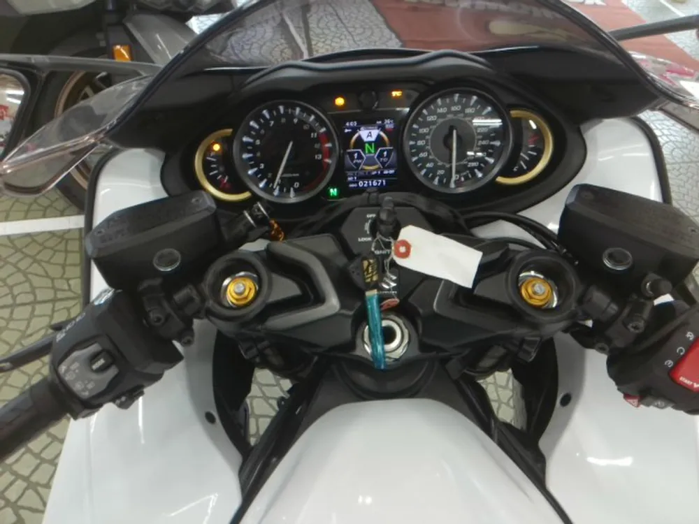 Suzuki Hayabusa 2021, белый, фото 3