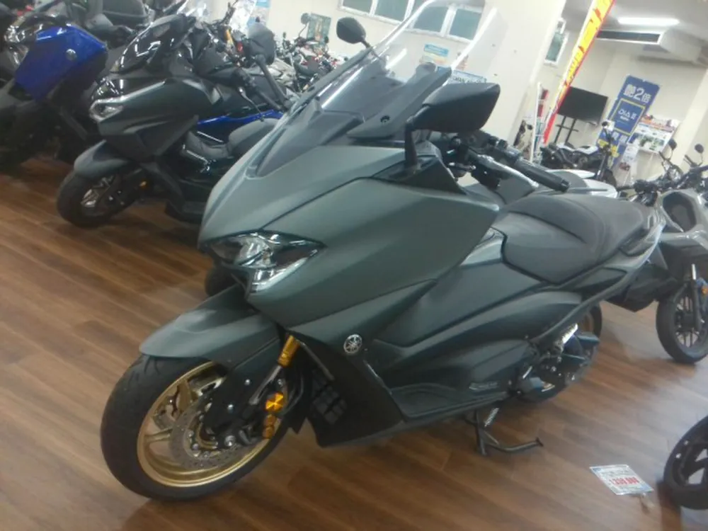 Yamaha TMAX560 2021, чёрный, серебристый, фото 4