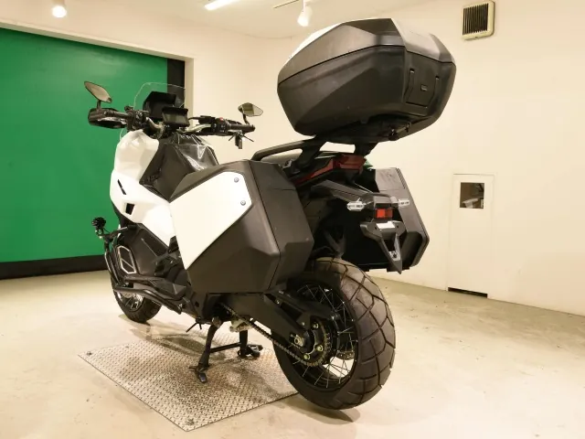 Honda X-ADV750 2025, белый, фото 6