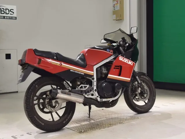 Suzuki GSX-R400 1984, red | black, фото 5