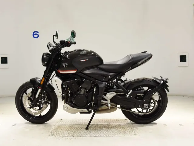 Triumph Trident 660 2023, чёрный, фото 2