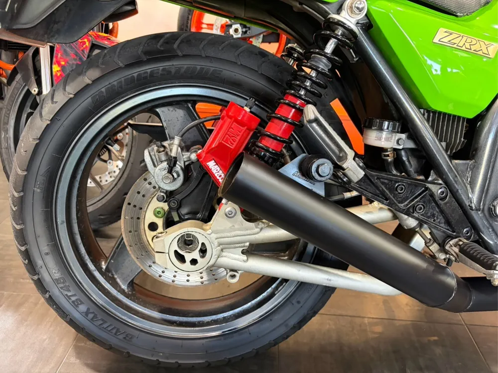 Kawasaki ZRX400-II 2001, зелёный, фото 4