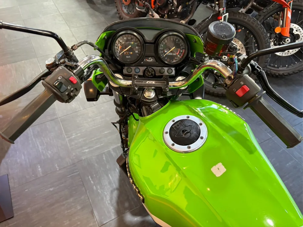 Kawasaki ZRX400-II 2001, зелёный, фото 9