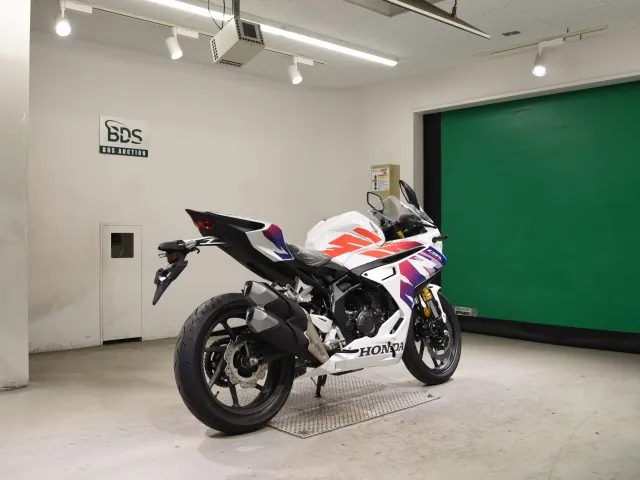 Honda CBR250RR, white | red, фото 5