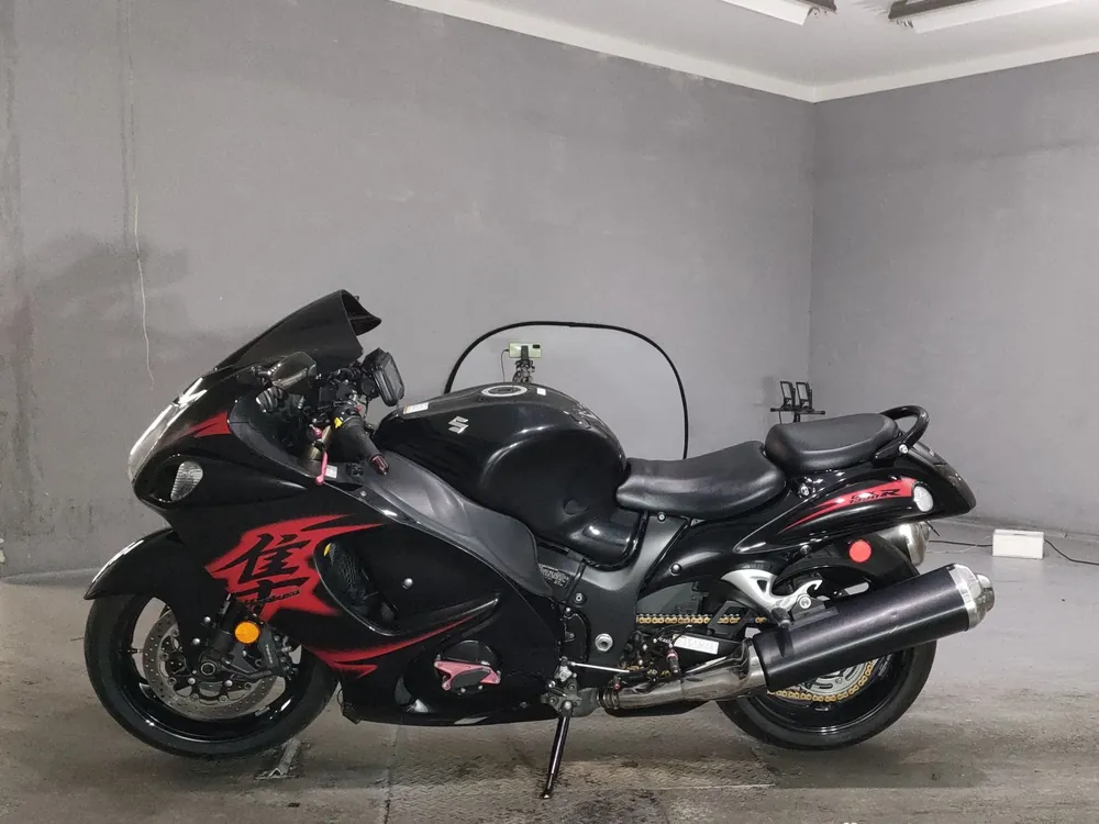 Suzuki GSX1300R 2012, black/red, фото 2