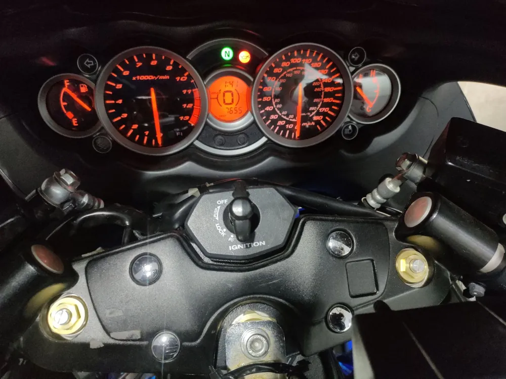 Suzuki GSX1300R 2012, black/red, фото 5