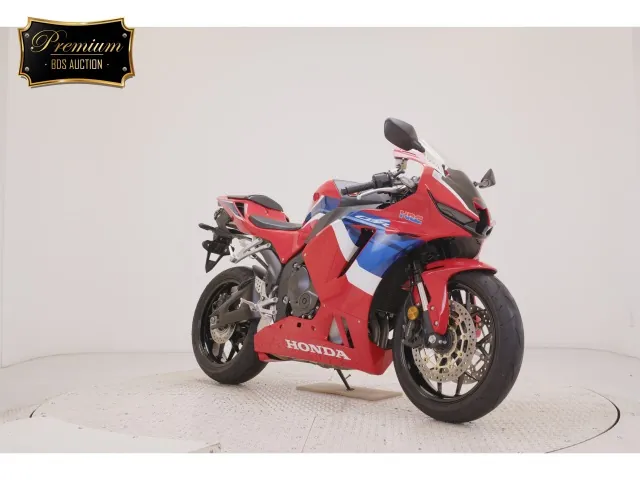 Honda CBR600RR 2021, белый, красный, синий, фото 3
