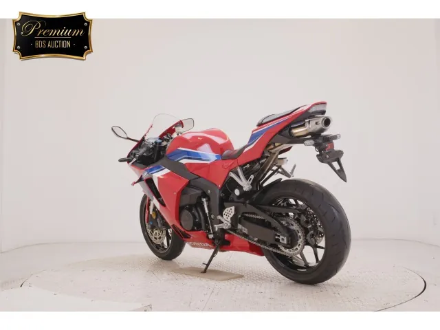 Honda CBR600RR 2021, белый, красный, синий, фото 6
